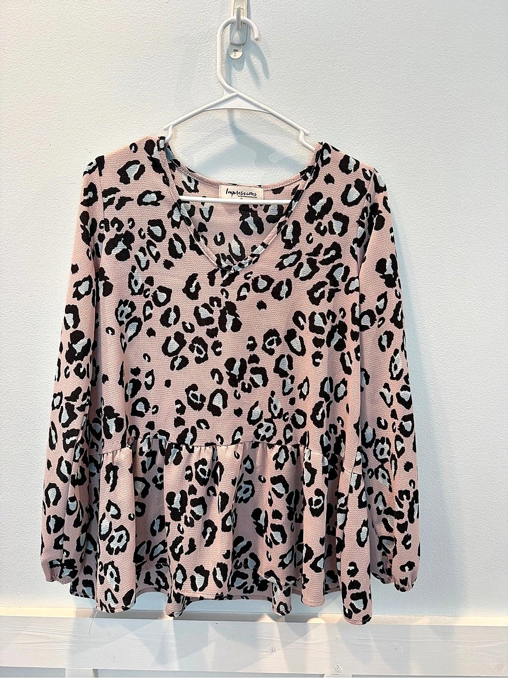 Impressions Leopard Print Blouse in Pink & Black Size Small